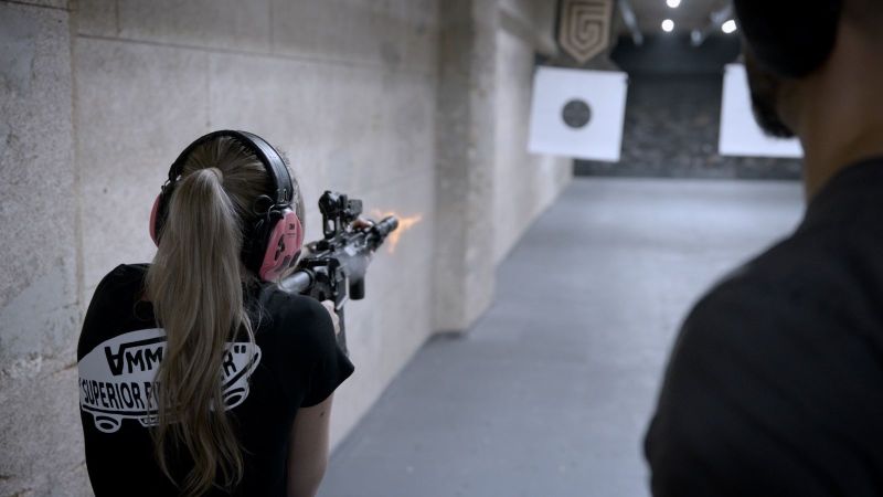 Schiesstraining Frau