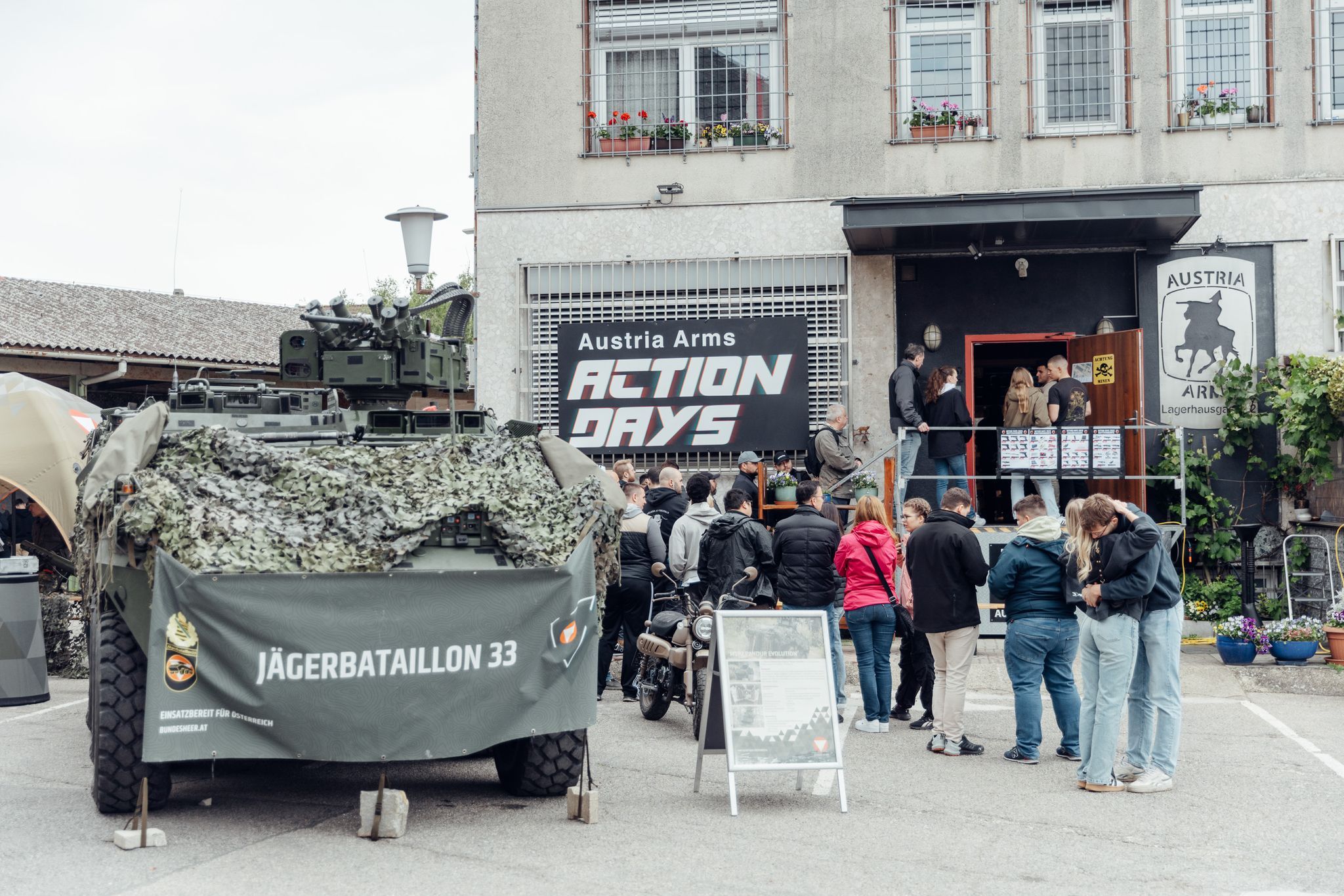 Action Days Bild Schlange