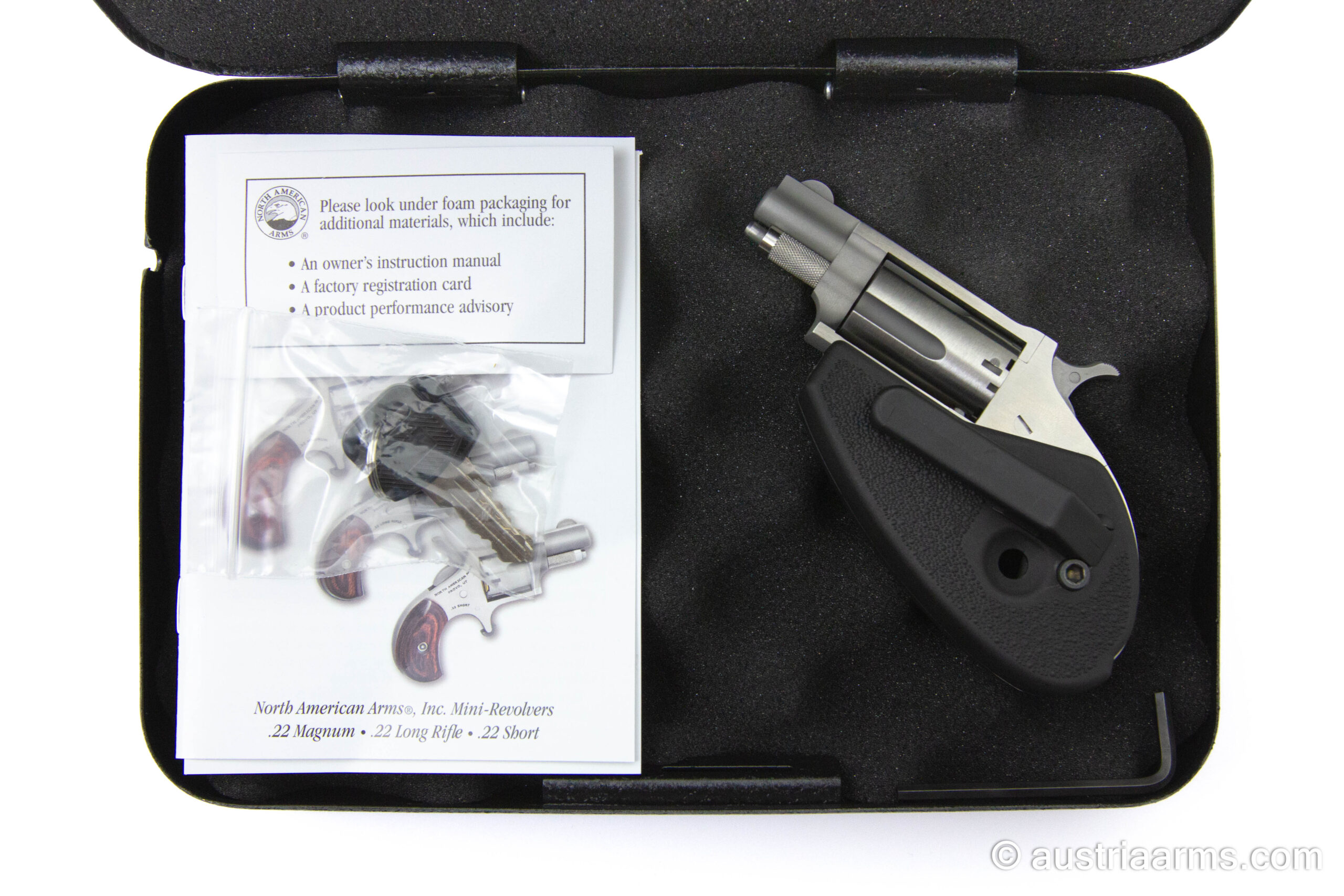 North American Arms NAA Mini Revolver mit Holstergriff, .22 Magnum